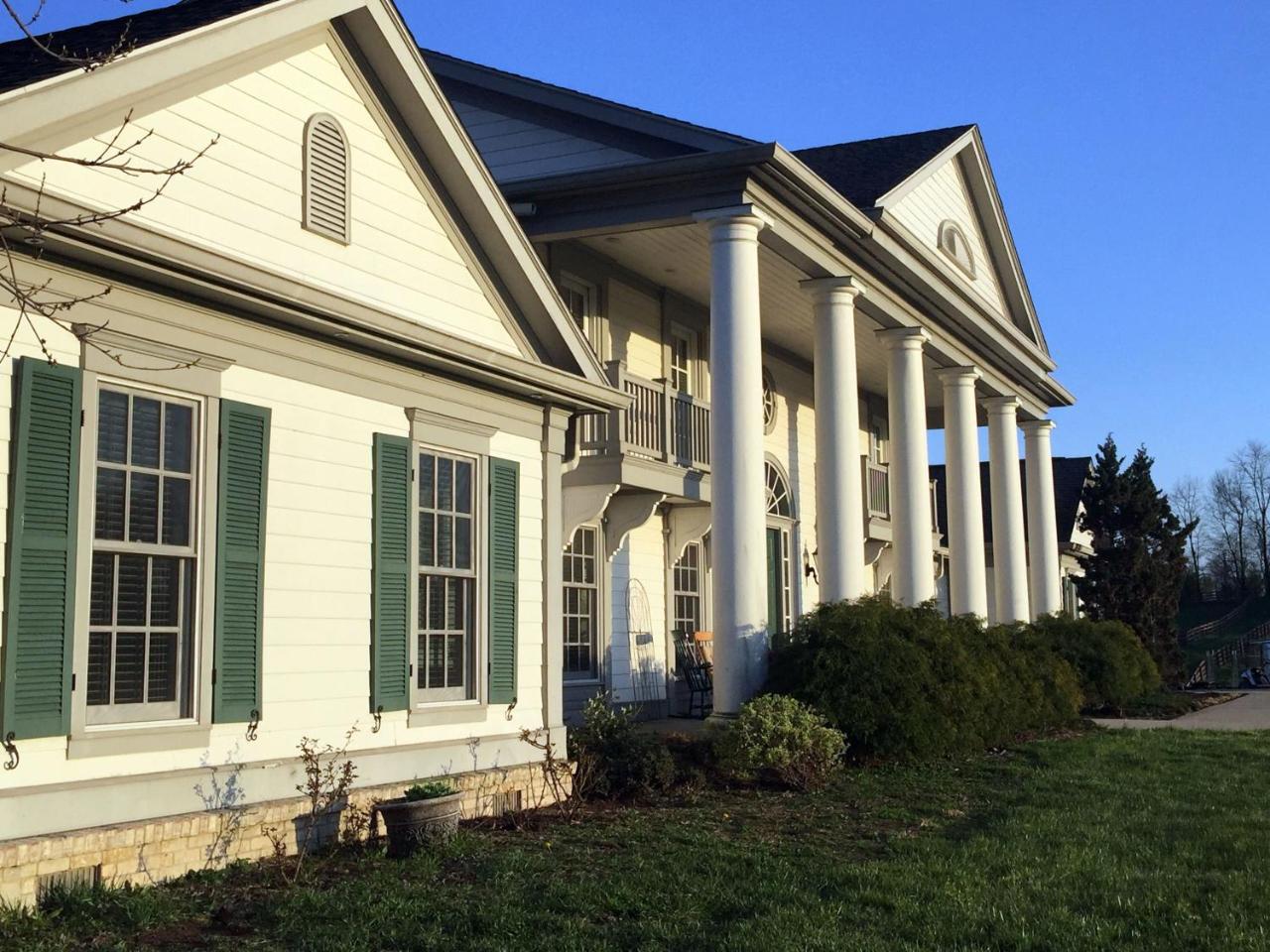 The B & B At Queenslake Midway Esterno foto